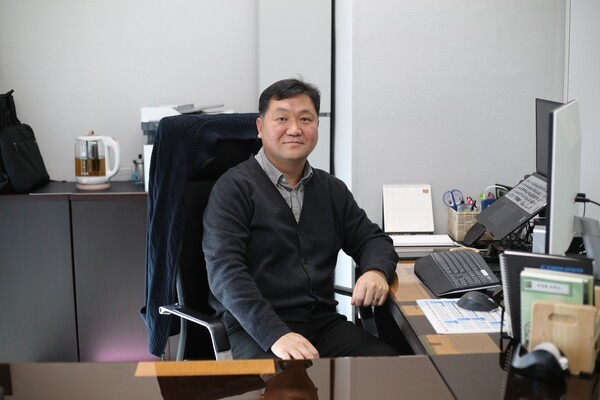 이경기 대표" height="400" loading="lazy